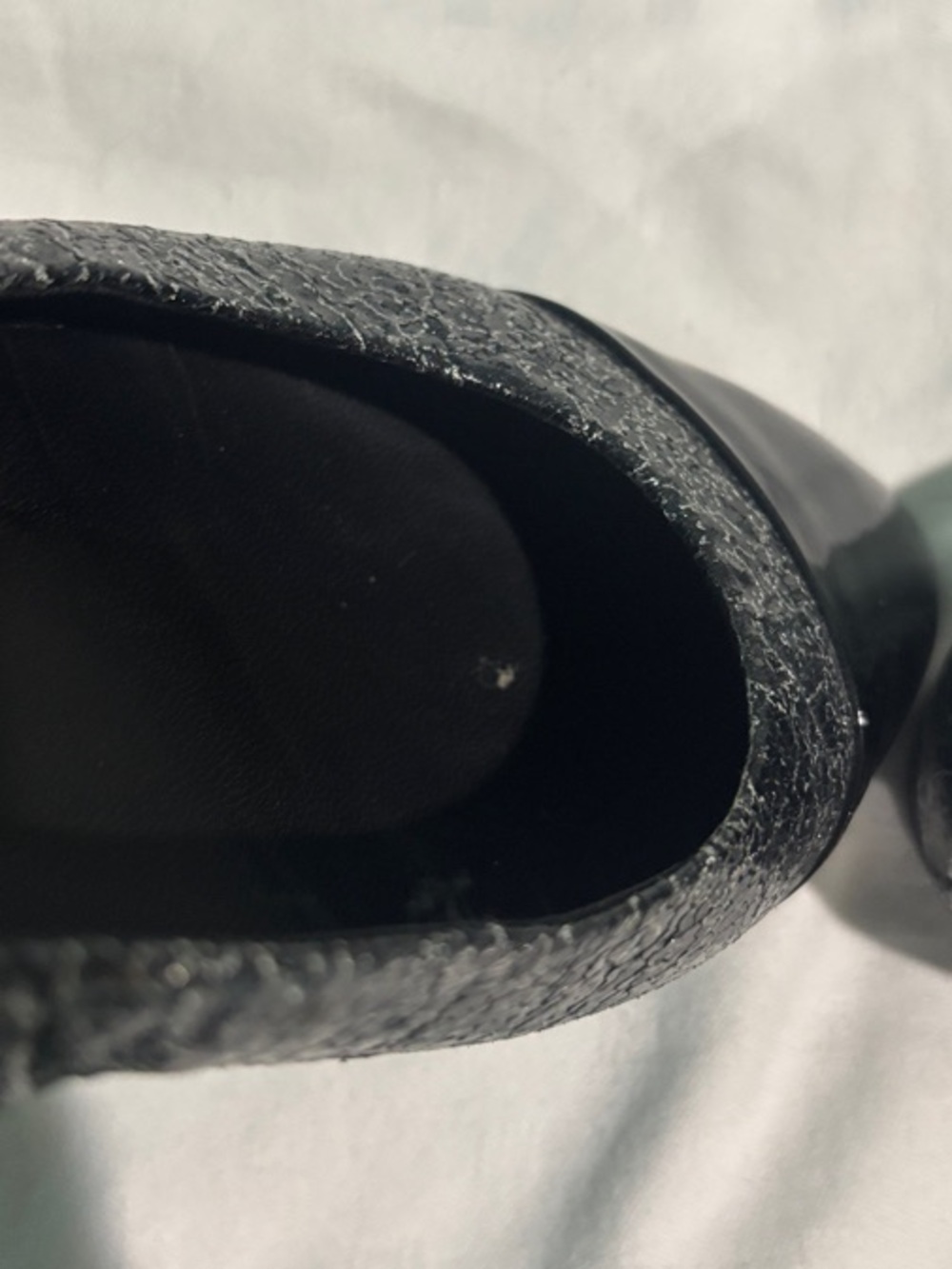 Chanel’s Interlocking CC Logo Pointed Toe Ballet Flats - Picture 10 of 16